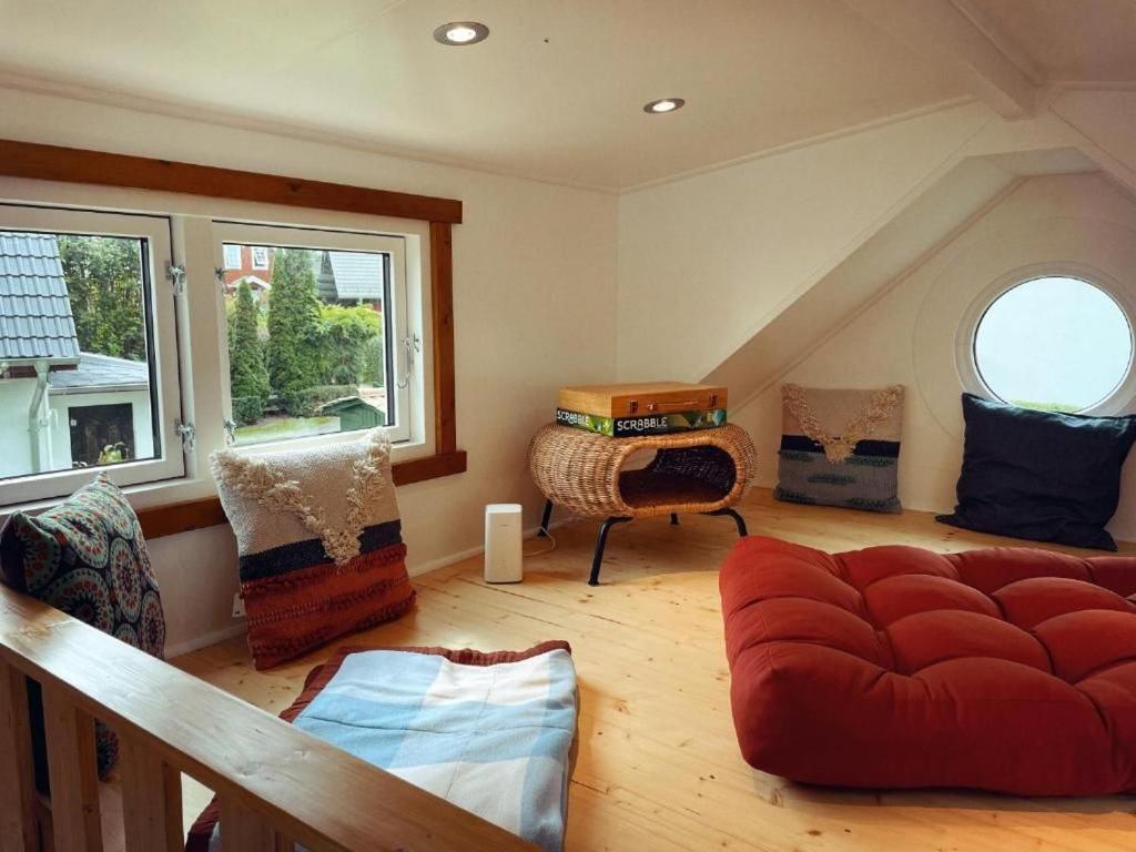 Tiny House Fleesensee Mit Eigenem Garten Und Nur Wenige Meter Vom Seeufer Goehren-Lebbin Exterior photo